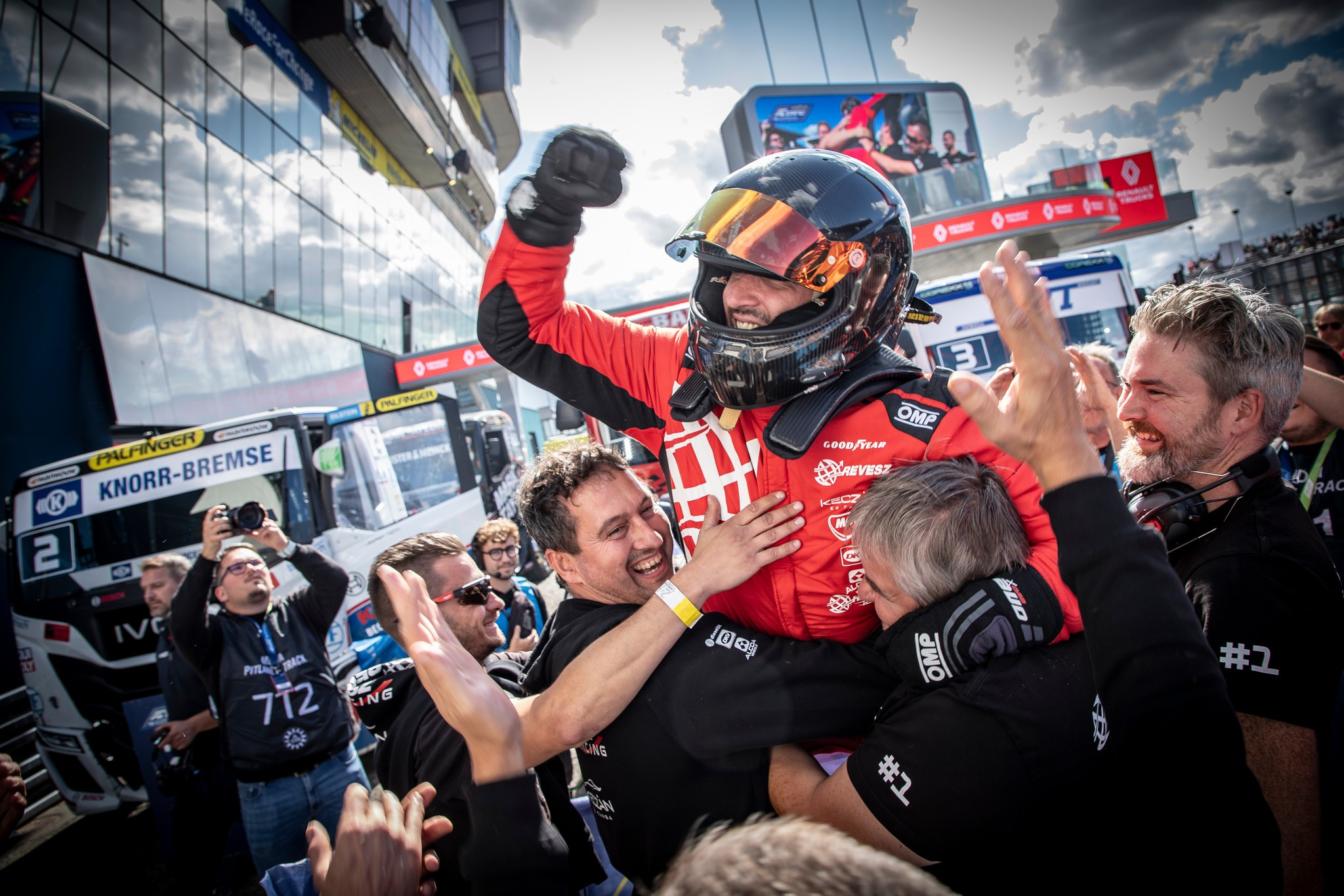 Gyorsasági kamion Eb - Kiss Norbert címét megvédve vált rekorderré