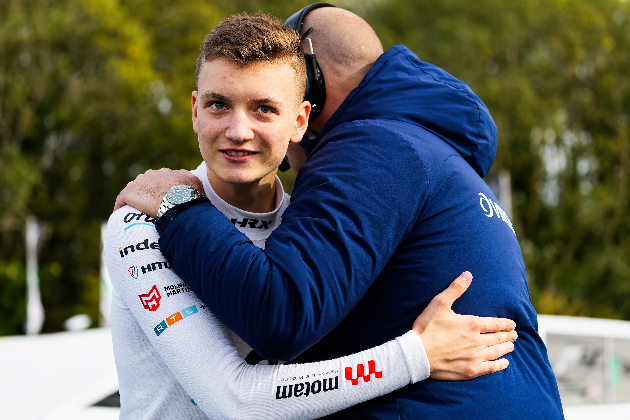 Az összetett harmadik helyén zárta Molnár Martin a brit F4 idei szezonját