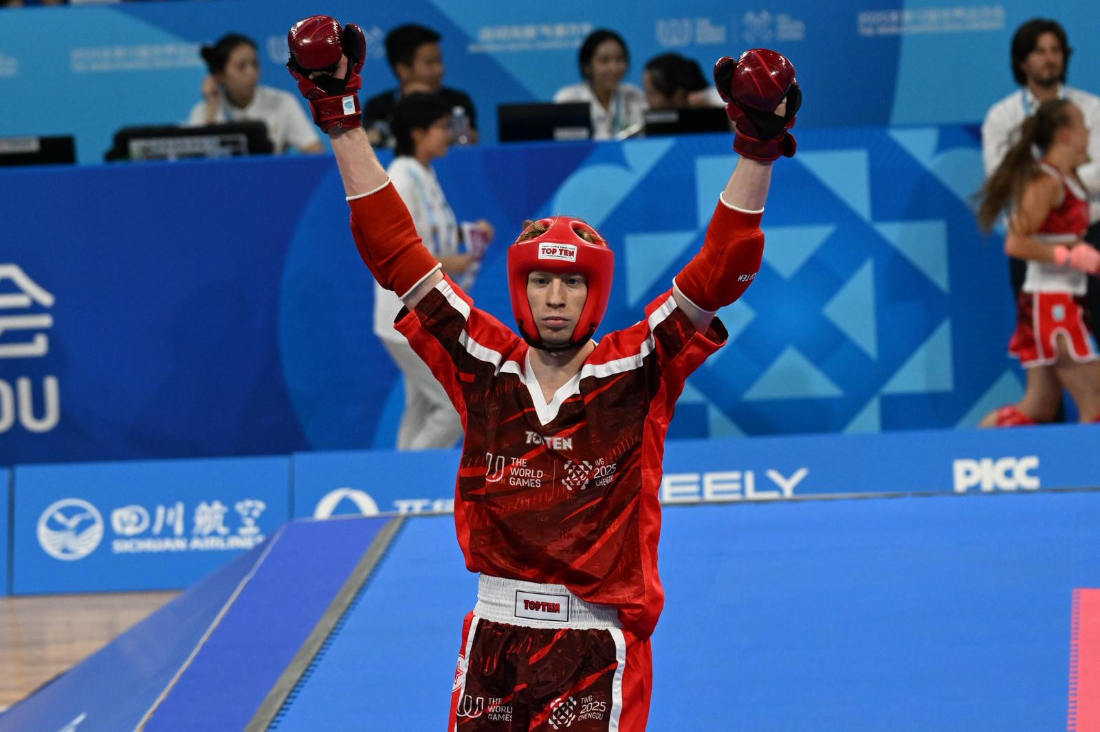 Szombaton debütál a kick-boxosból profi ökölvívóvá vált Veres Roland Amerikában